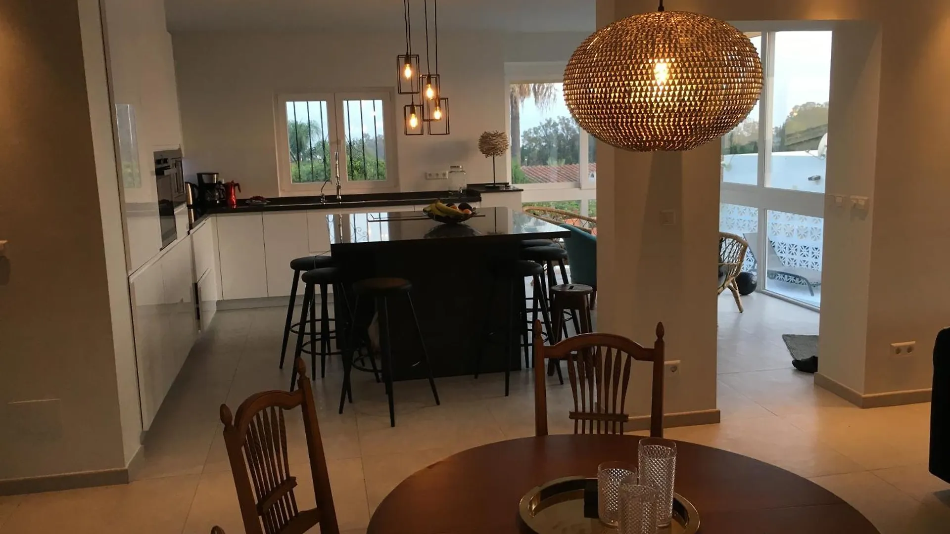 Family Friendly Villa Elviria Casa Luna Marbella 0*,